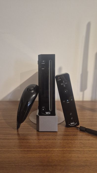 Wii Preta Completa + OFERTA JOGO