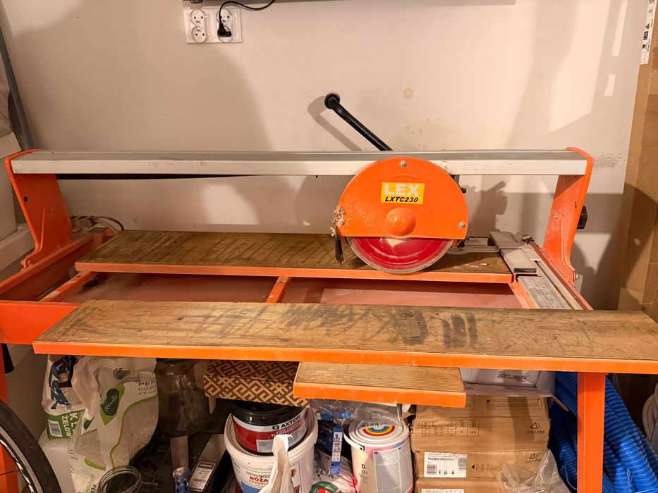 Stól  Piła wodna do ciecia płytek gresu 60 cm