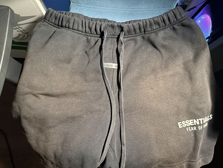 Шорти essentials fear of god