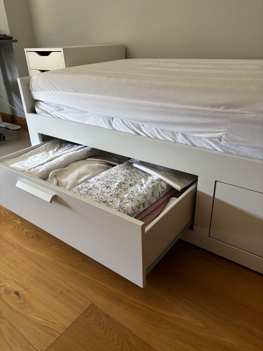Cama IKEA BRIMNES + 2 colchões ÅFJÄLL