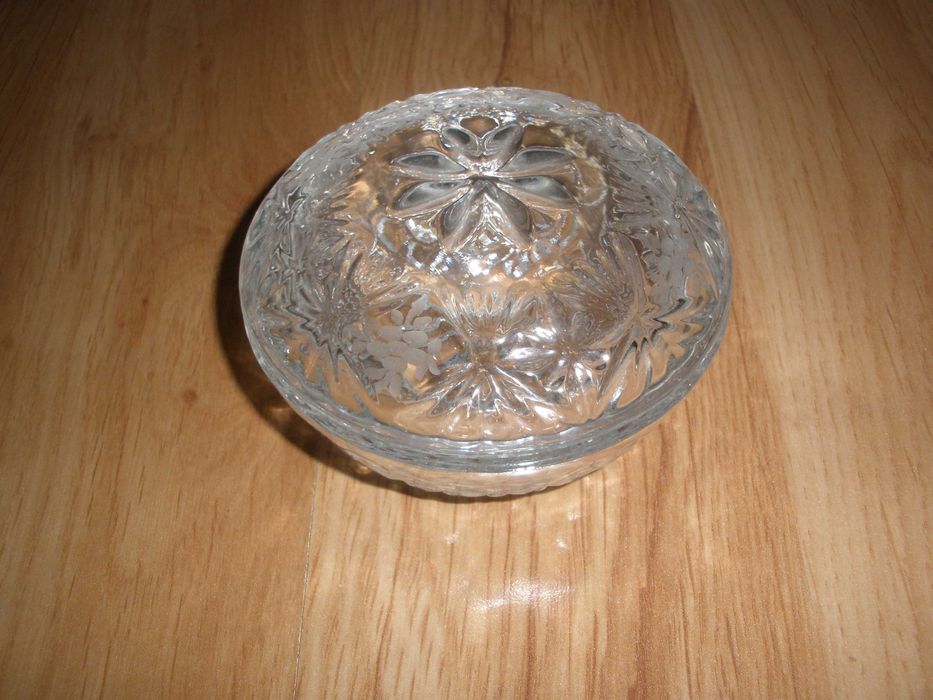 вазочка с крышкой-хрусталь