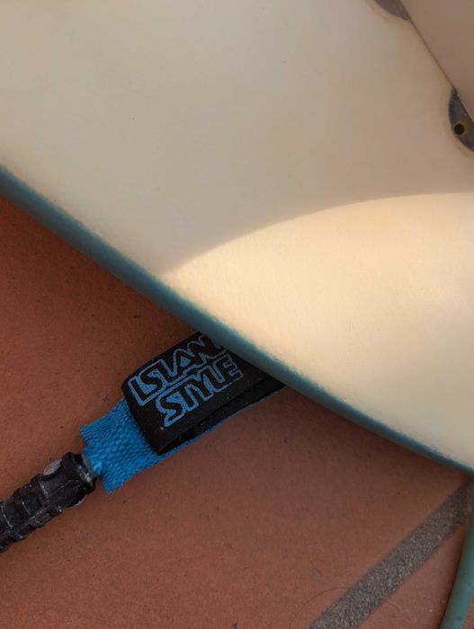 Prancha de Surf 6'22" (188 cm) "Surfing Series", Shaper Railton Lemos Design + board sock + leas Island Style
