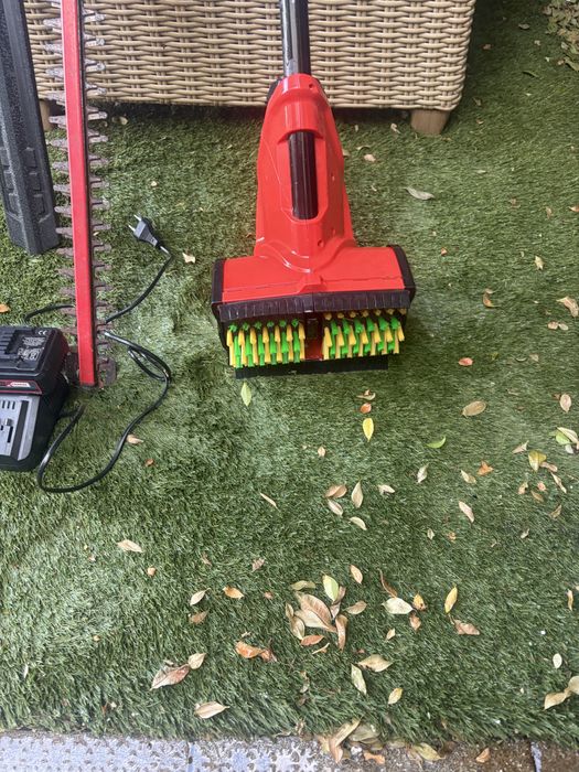 Duas ferramentas para jardim