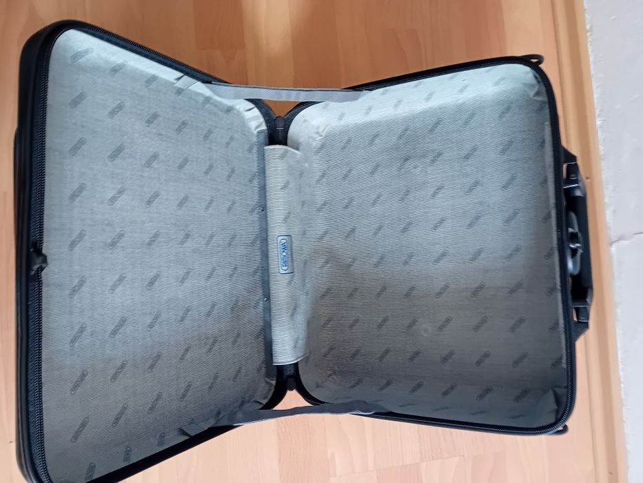 Torba, mała walizka Rimowa