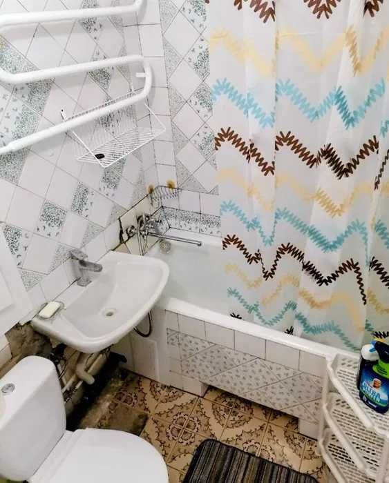 Продаж 2к квартири метро Дорогожичі у пішому доступі вул. Ольжича
