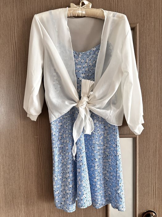 Легкое летнее платье с накидкой