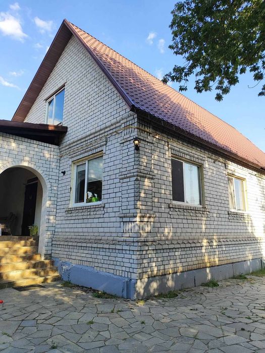 продажа шикарного дома г.Мерефа возле соснового бора