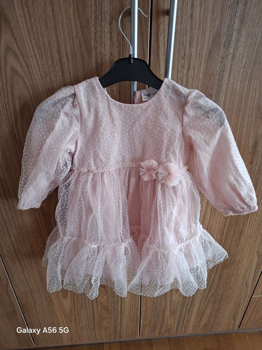 Oddam sukienki za pampersy