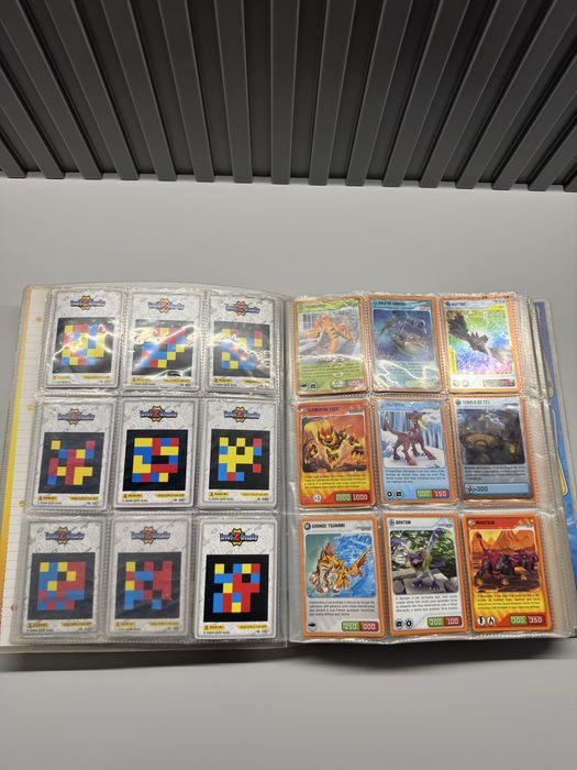 Coleção cartas Invizimals - Nova aliança