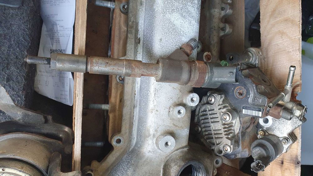 Cabeça, Bomba injetora, 4 Injetores toyota Yaris D4D 2005