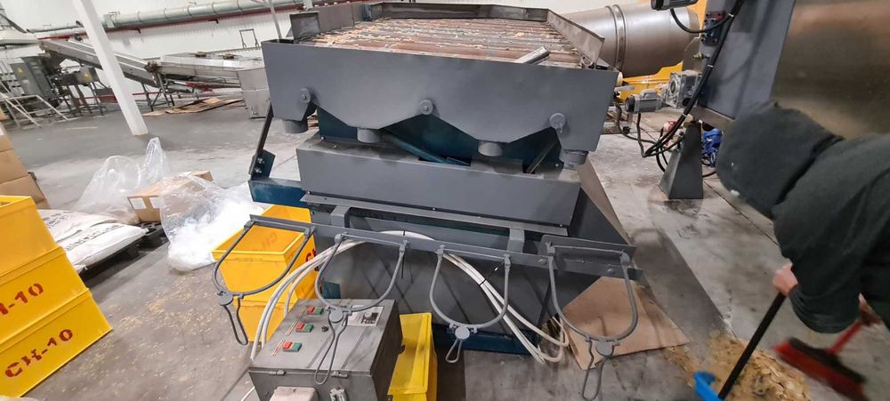 Вібропневмостіл  ВПС 1,5, просіювач, калібратор  насіння