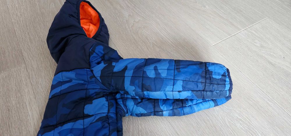 Демісезонна осіння куртка Under Armour