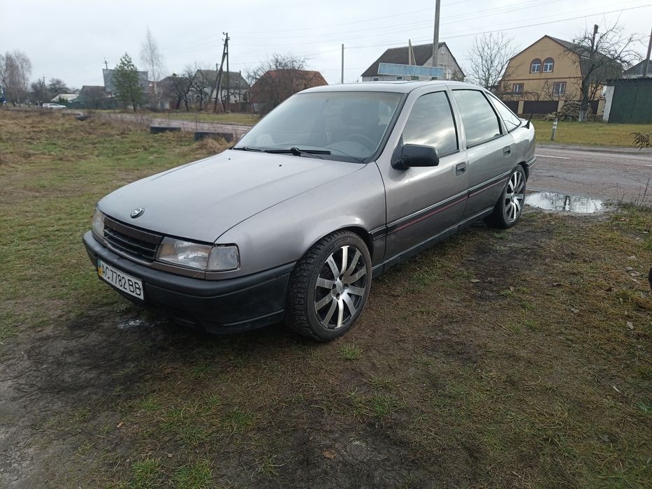 Продам Opel Vectra A 2,0 бензин