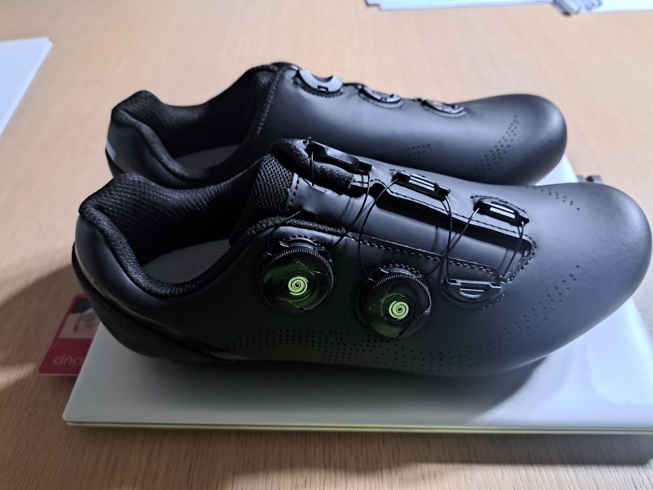 Sapatos de ciclismo