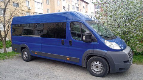 Грузопассажирские перевозки до 8 пассажиров,до 2 тон груза