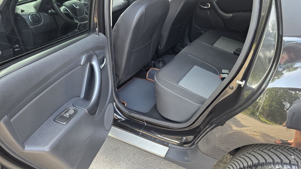 DACIA Duster Laureate Автомат 2wd  1.5диз. к9к 81kv.110л.с