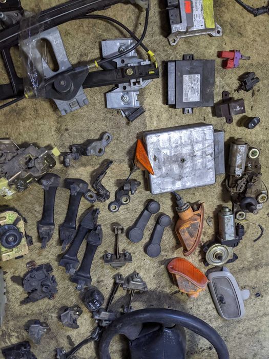 Блок предохранителей ford focus 1 1.8d