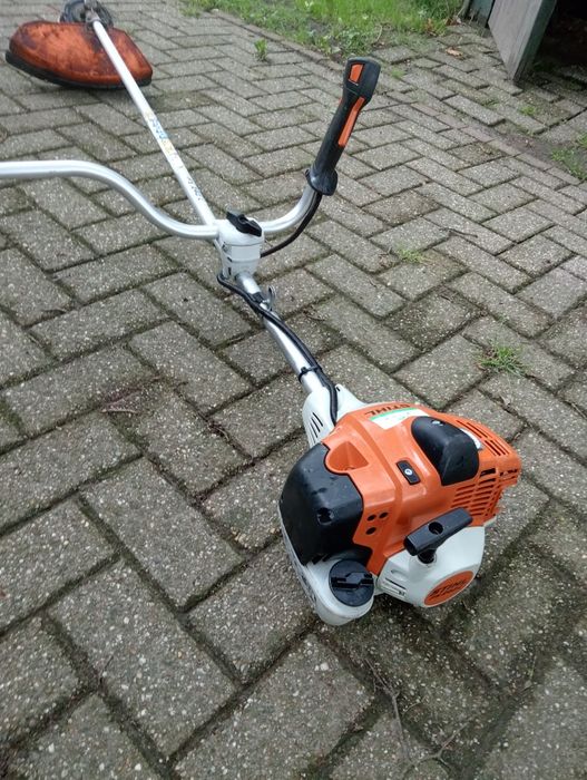 Kosa spalinowa FS 240c