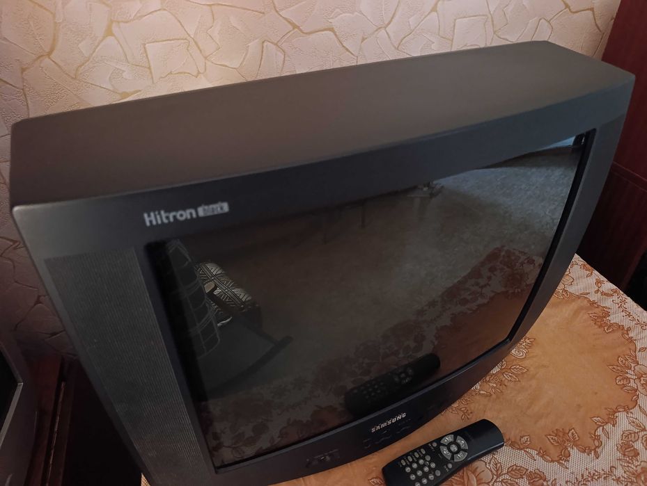 Ретро-телевізор Samsung CK-21H1ZR з пультом, SCART та документами