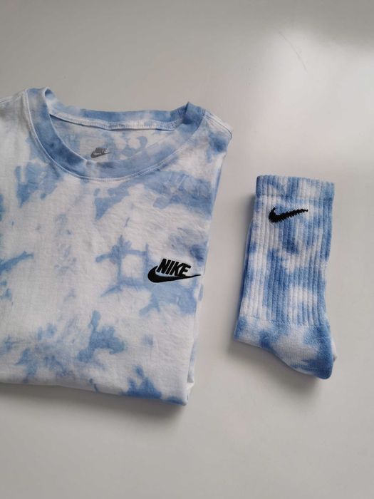 Koszulka *nike* biała niebieska skarpety nike