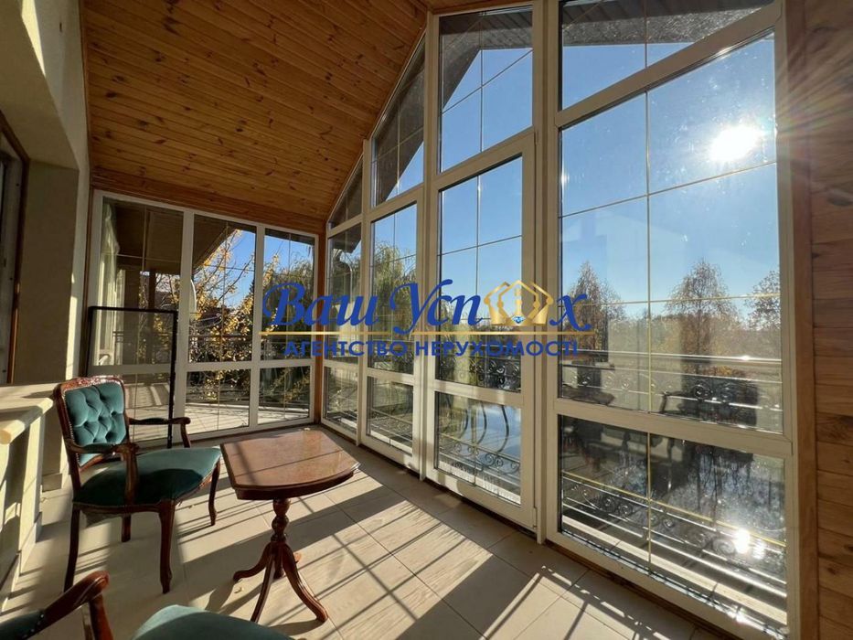 Продажа дома в Золотых Воротах с выходом на реку .Козин