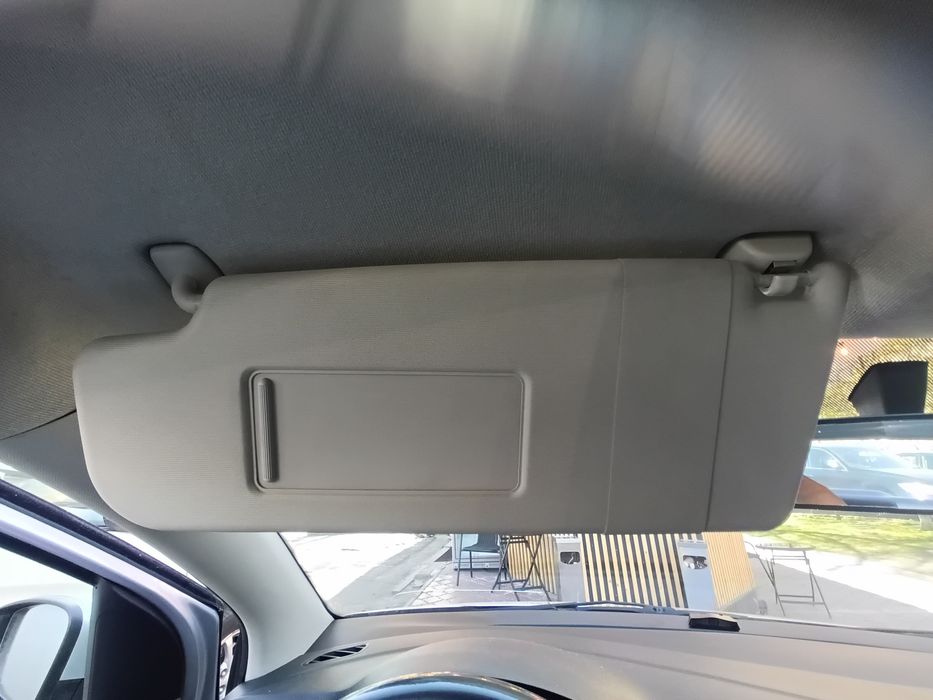 Кріплення козирька  WV Polo, Passat B7, Papid