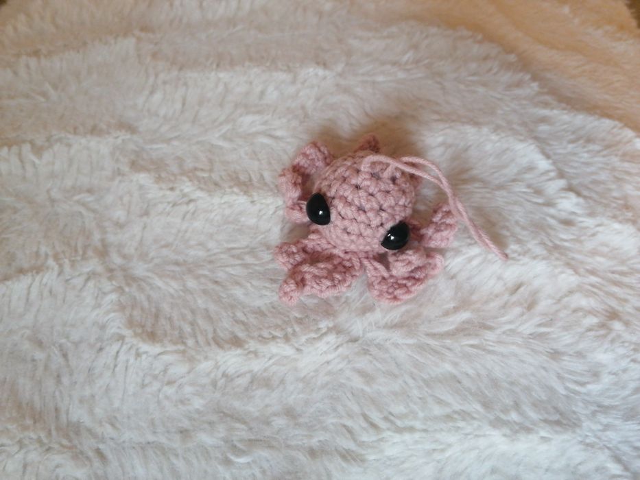 Ośmiorniczka na szydełku