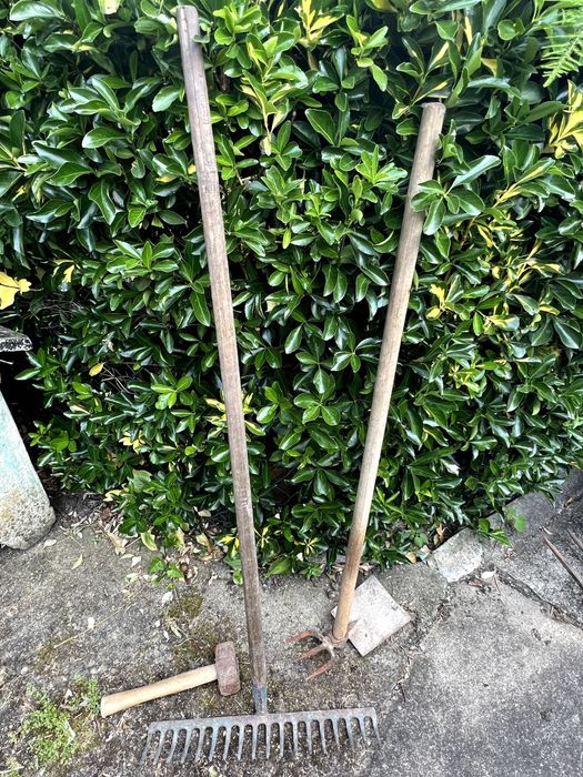 Ferramentas Agrícolas: Pica  / Forcado / Catana / Marreta / Enxada...