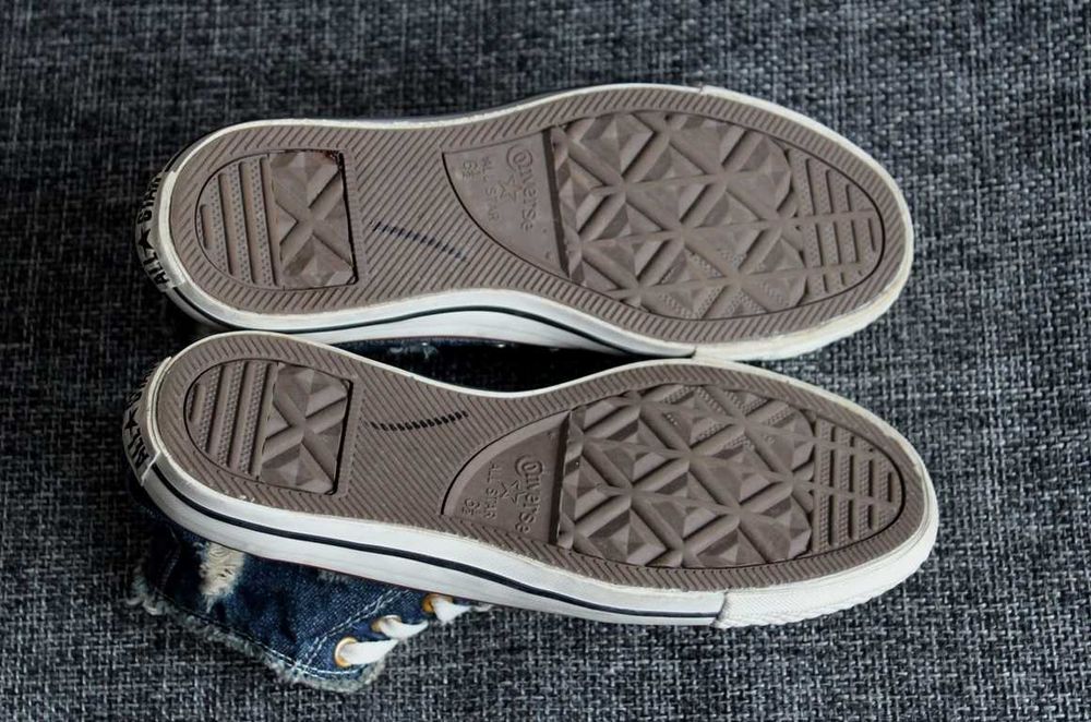 Кеди Converse Chuck Taylor All Star Hi Distressed Denim Ориг 40-40.5р