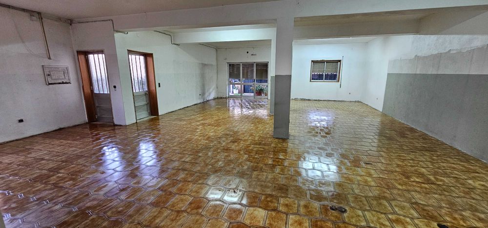 Aluguer para empresas/escritórios/armazém