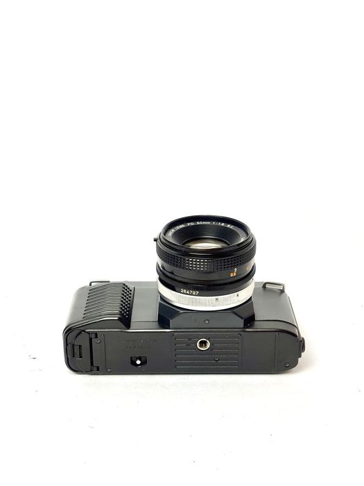 Canon T50 + Canon FD 50mm f/1.8