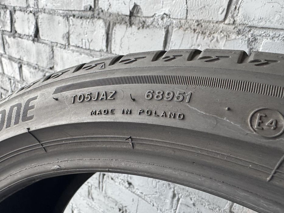 Літні шини Bridgestone 225/40 R18