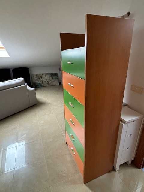 Cómoda/camiseiro em excelente estado