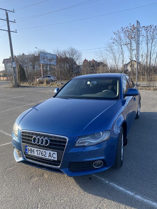 Продам audi a4 b8