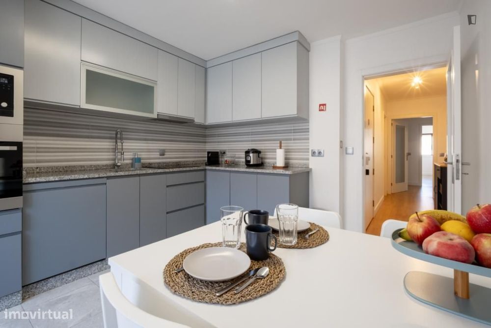 Apartamento com 3 quartos - localizado em Mafamude Porto