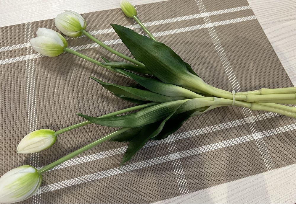 Гелеві білі тюльпани, 45 см