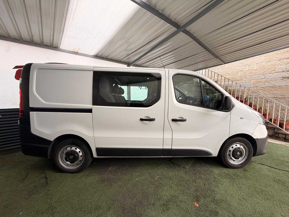 Renault Trafic 6 Lugares NACIONAL