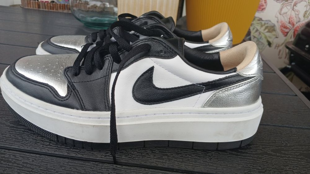 Buty Nike Air Jordan 1 Elevate czarno srebrne roz. 44 / 28,5 cn