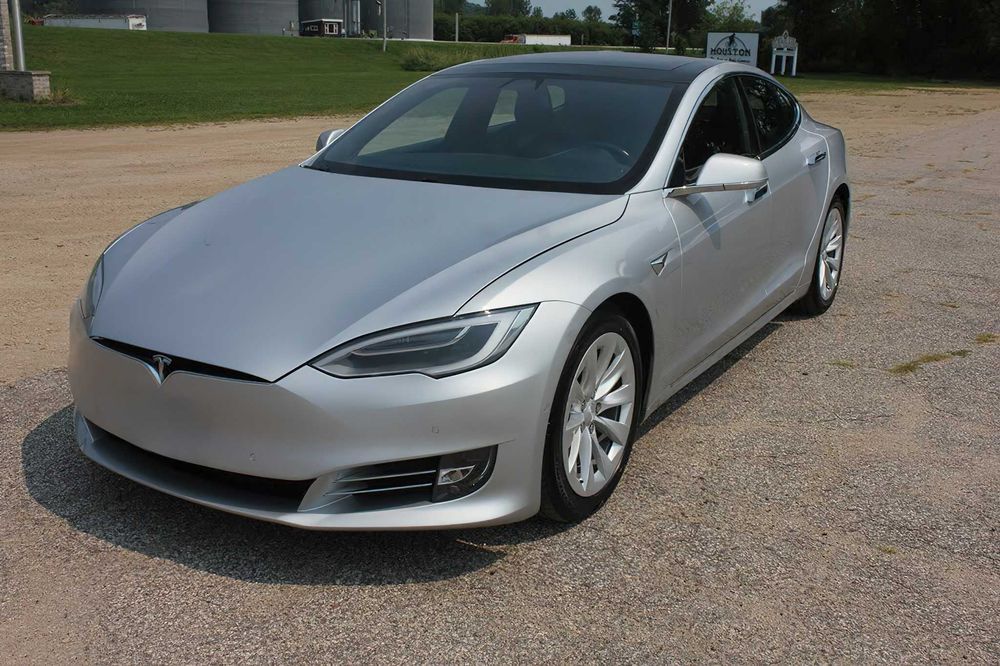 Tesla Model S 100D      2017
