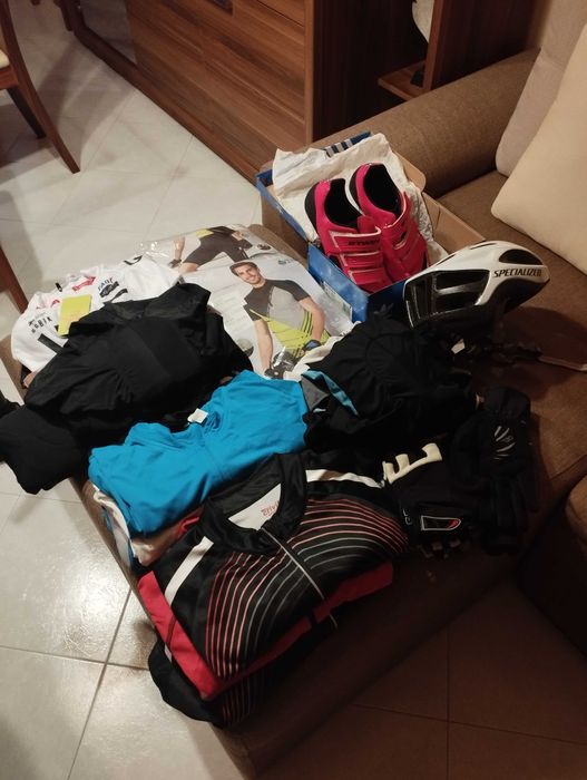 Bicicleta de estrada praticamente nova