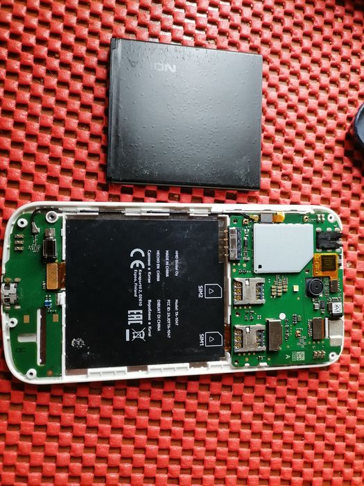 Смартфон  Nokia 1  хорошая батарея