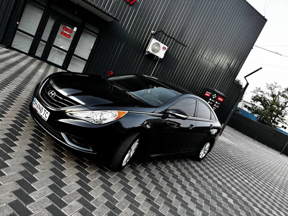 В продажі Hyundai Sonata 2013