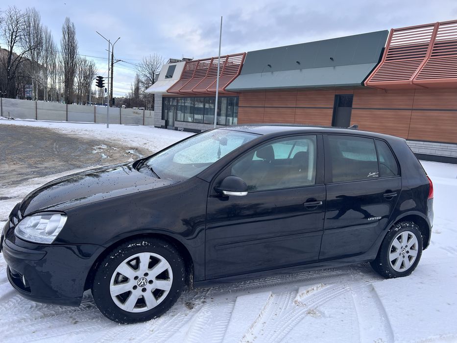 Volkswagen Golf пʼятого покоління