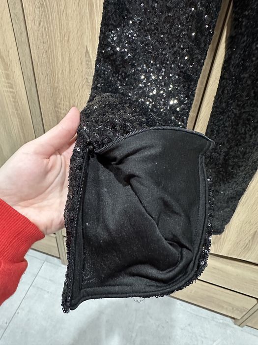 Spodnie/legginsy z cekinami czarne jak NOWE