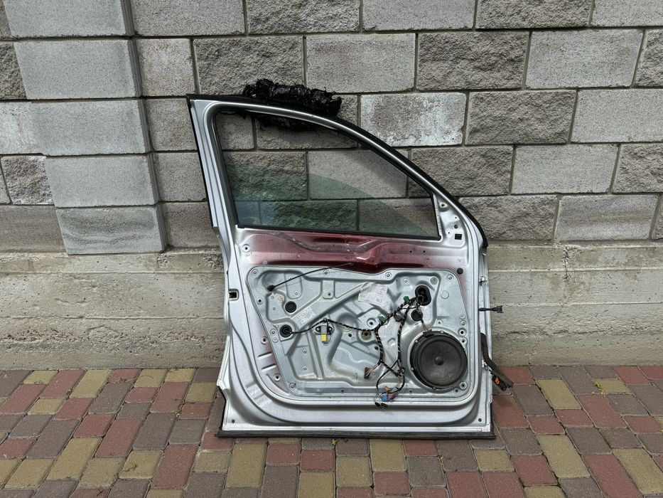 Двері передні ліві і задні VW Tiguan 5N0 2009-2016р.