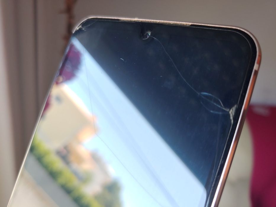 LG V60 - impecável