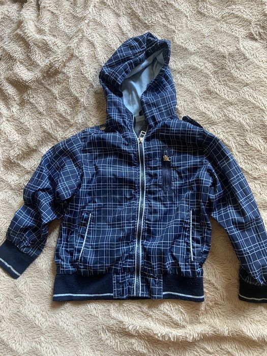 Курточка-вітровка