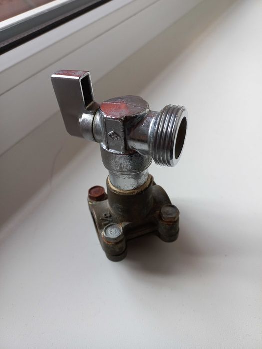 Комплект врезки и подключения стиральной, посудомоечной машины.