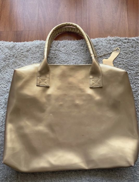 Carteira dourada Patrizia Pepe