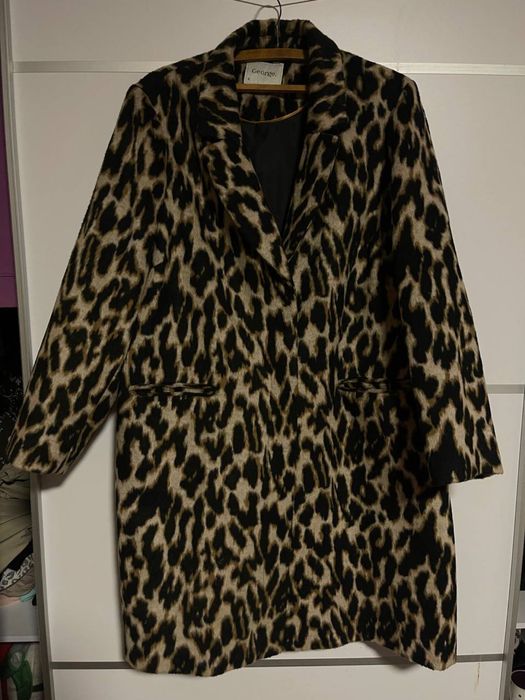 Пальто лео великого розміру